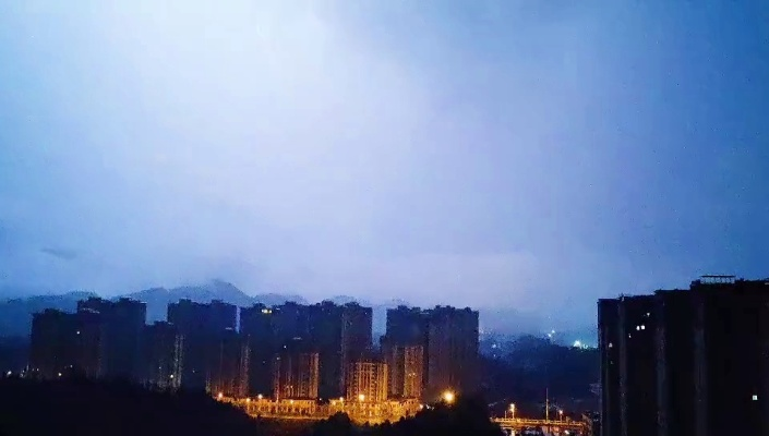 恩施的天气，一场不期而遇的温柔与暴烈